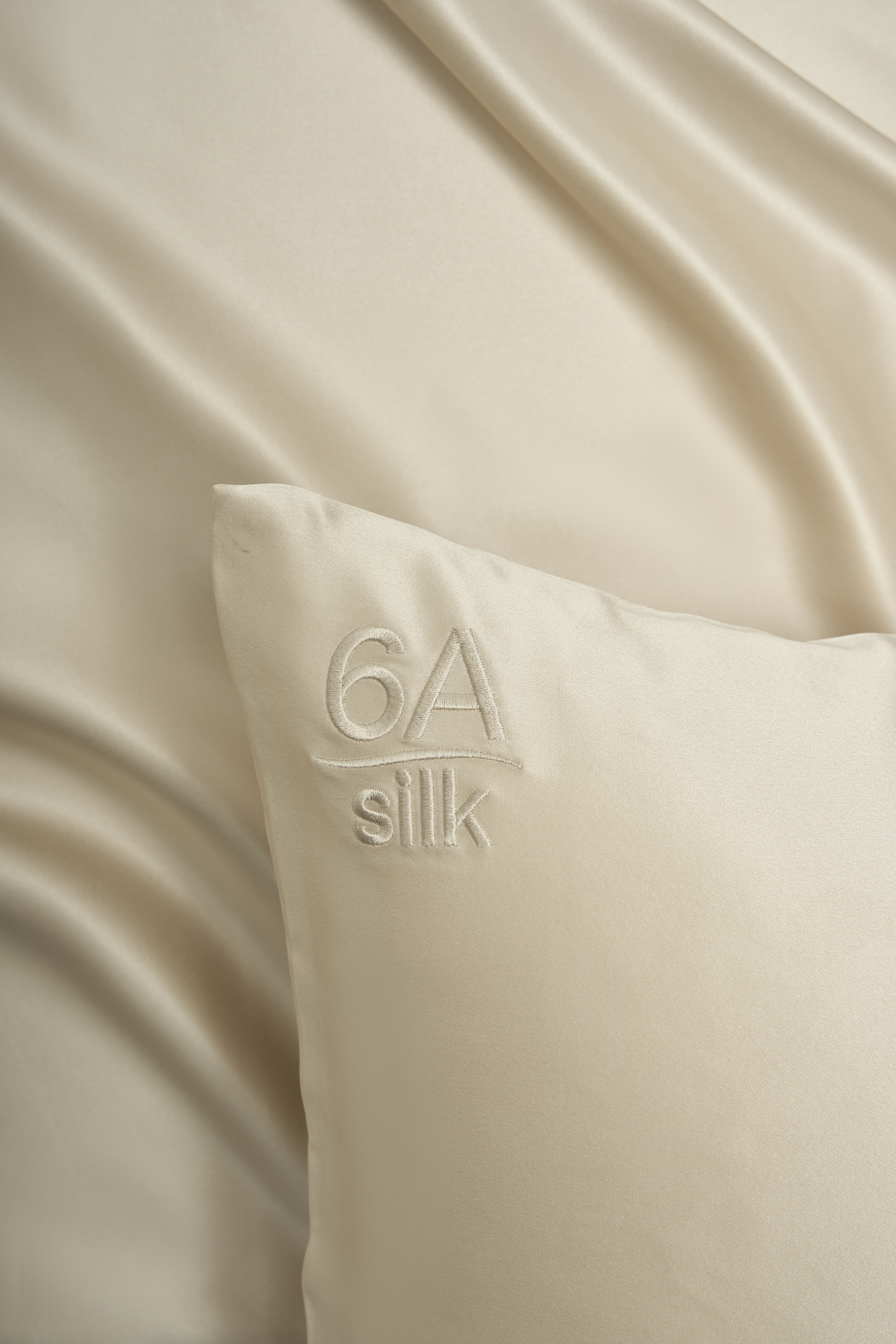 Elegant Gold - Pure Silk Pillowcase