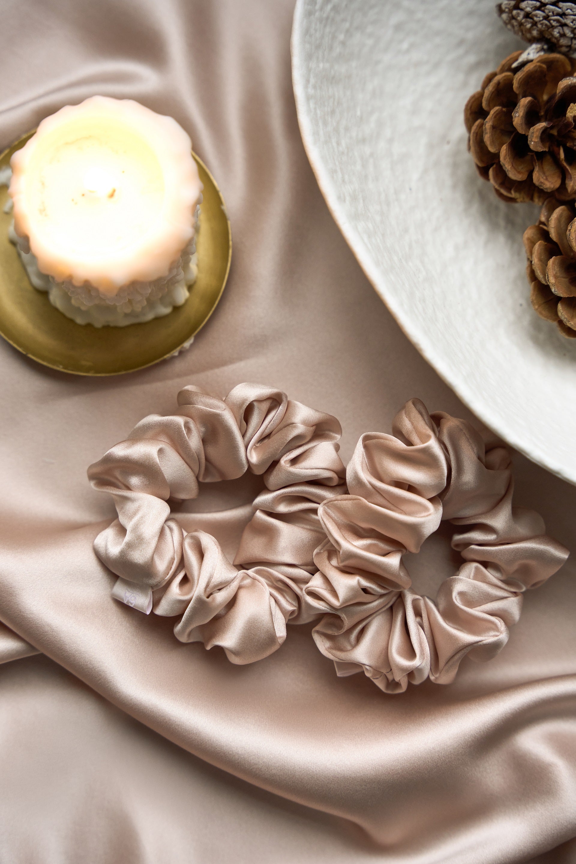 [3 pcs] Radiance Rose - Silk Large Scrunchie